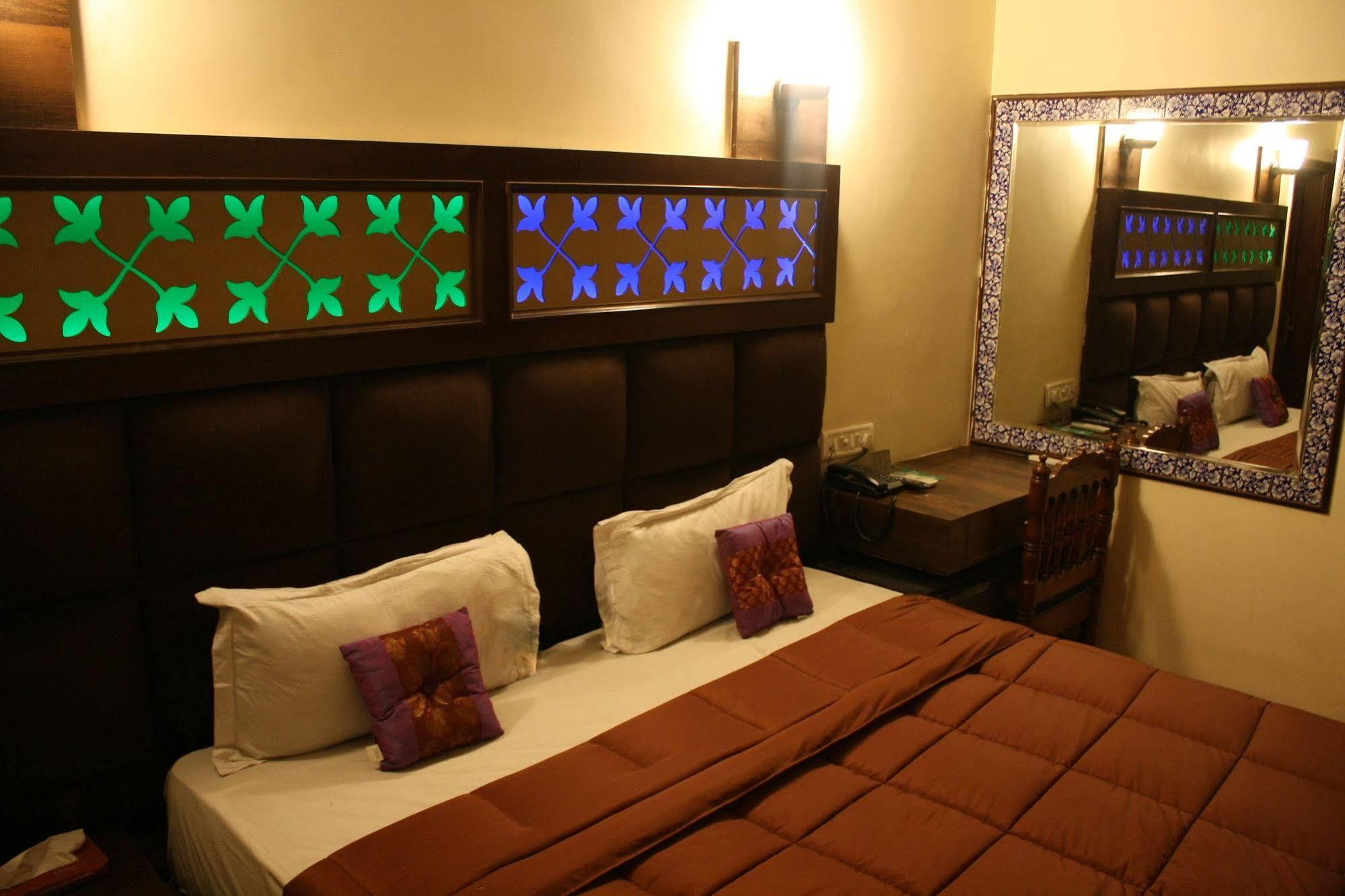 Hotel Shalimar Jaipur Eksteriør billede